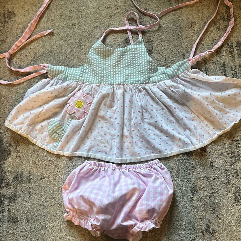 Used two piece set for Girls